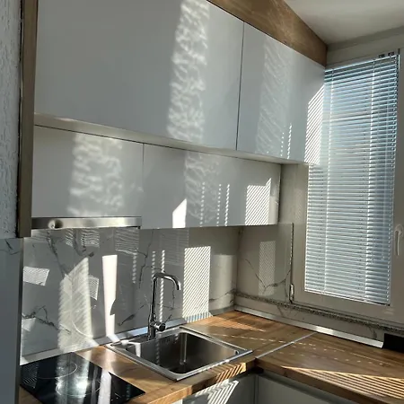 Modern Balconybright&spacious Fast Wi-fi Daire