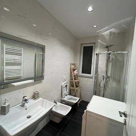 Daire Modern Balconybright&spacious Fast Wi-fi