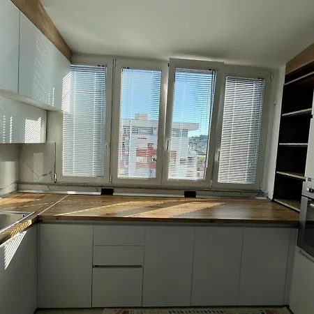 Modern Balconybright&spacious Fast Wi-fi Daire Tiran