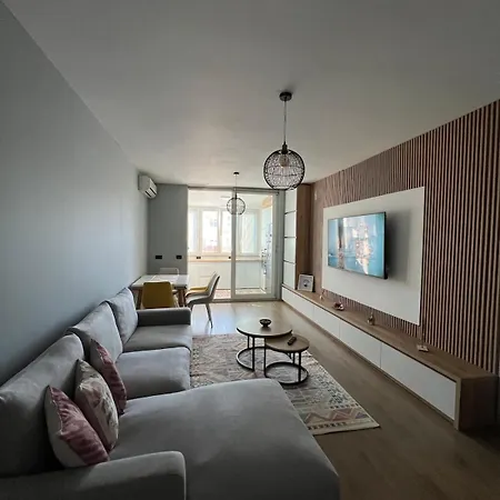 Daire Modern Balconybright&spacious Fast Wi-fi *