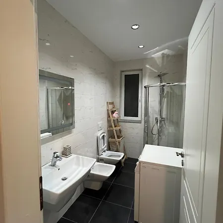 Modern Balconybright&spacious Fast Wi-fi * Τίρανα