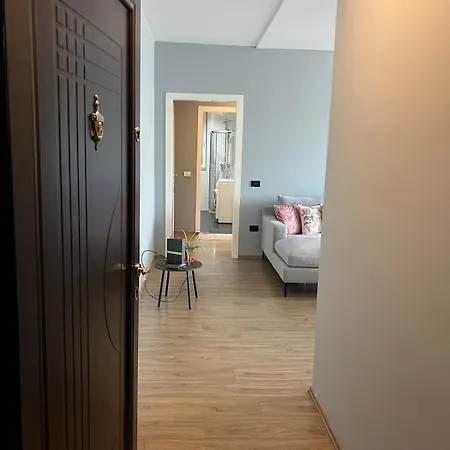 Modern Balconybright&spacious Fast Wi-fi Διαμέρισμα *