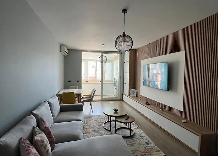 Apartment Modern Balconybright&spacious Fast Wi-fi *