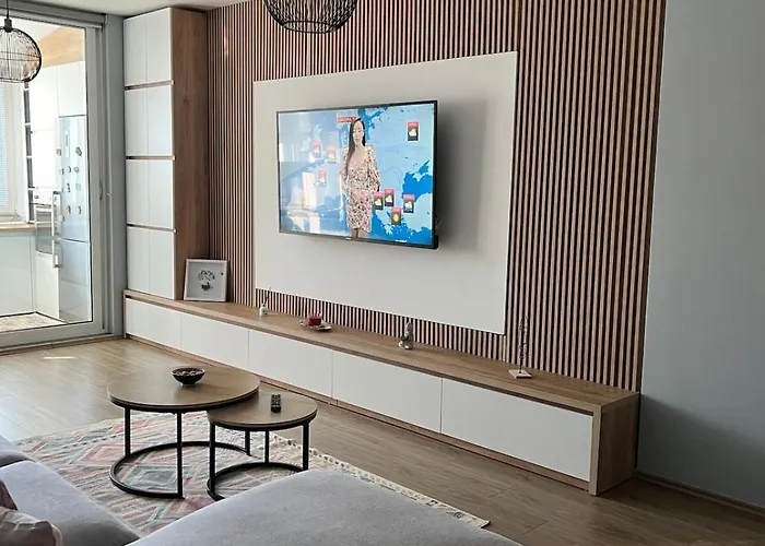 Apartment Modern Balconybright&spacious Fast Wi-fi *